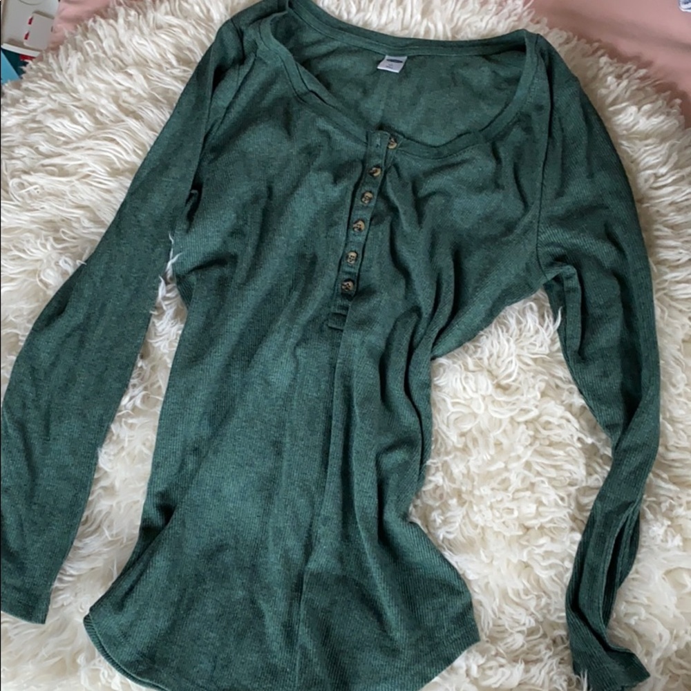 Women’s green top